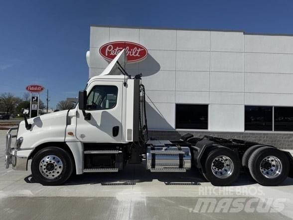 Freightliner CASCADIA 125 Naudoti vilkikai