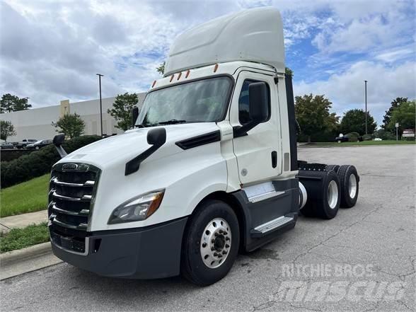 Freightliner CASCADIA 126 Naudoti vilkikai