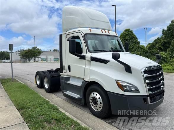 Freightliner CASCADIA 126 Naudoti vilkikai