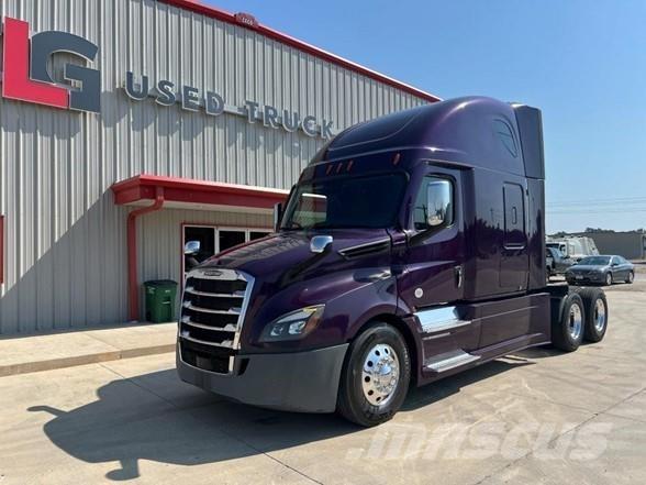 Freightliner CASCADIA 126 Naudoti vilkikai