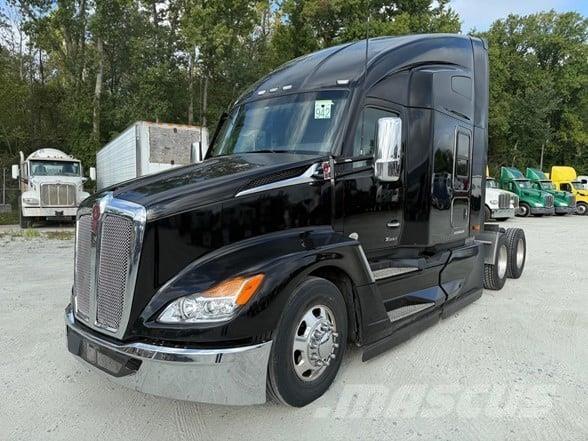 Kenworth T680 Naudoti vilkikai