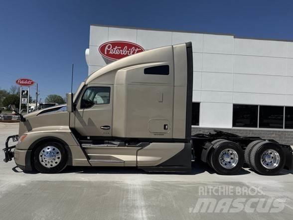 Kenworth T680 Naudoti vilkikai