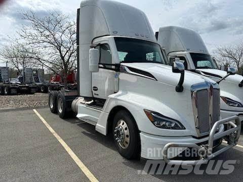 Kenworth T680 Naudoti vilkikai