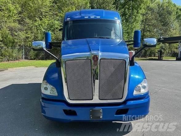 Kenworth T680 Naudoti vilkikai