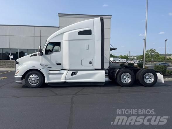 Kenworth T680 Naudoti vilkikai
