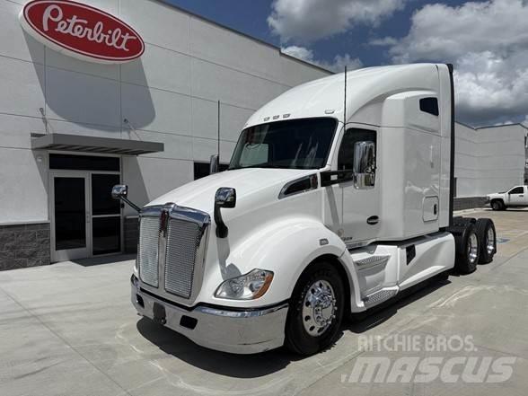 Kenworth T680 Naudoti vilkikai