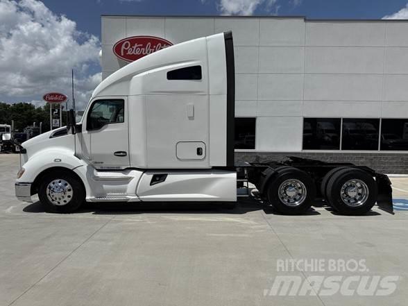 Kenworth T680 Naudoti vilkikai