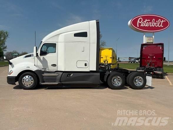 Kenworth T680 Naudoti vilkikai