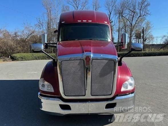 Kenworth T680 Naudoti vilkikai