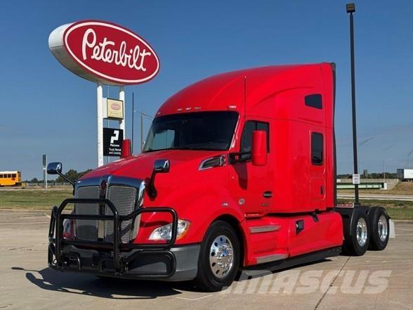 Kenworth T680 Naudoti vilkikai