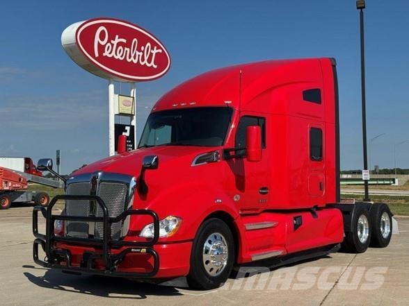 Kenworth T680 Naudoti vilkikai