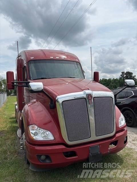 Kenworth T680 Naudoti vilkikai