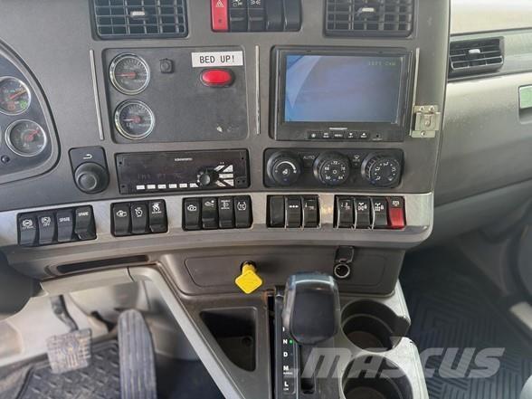 Kenworth T880 Savivarčių priekabų vilkikai