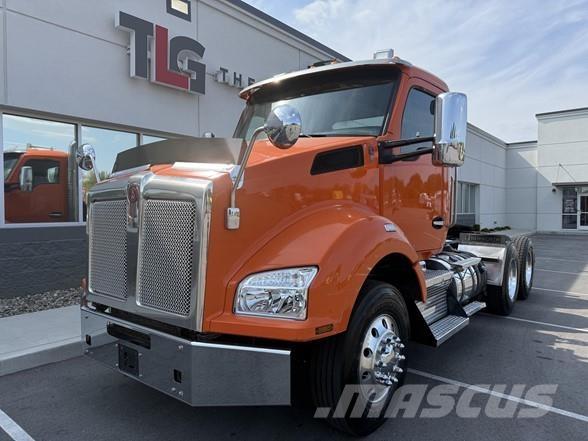 Kenworth T880 Naudoti vilkikai