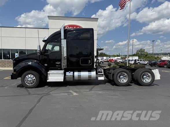 Kenworth T880 Naudoti vilkikai