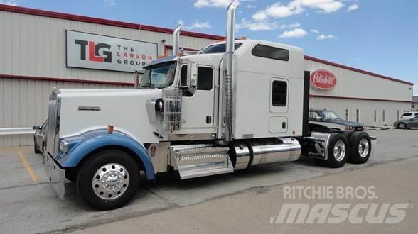 Kenworth W900L Naudoti vilkikai