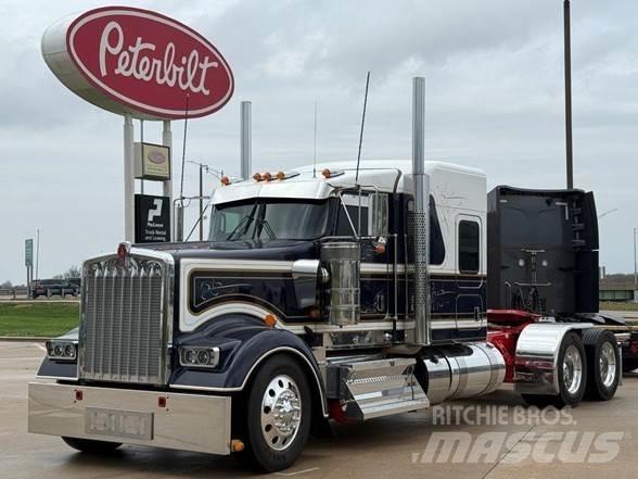 Kenworth W900L Naudoti vilkikai
