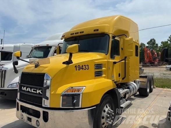 Mack ANTHEM 64T Naudoti vilkikai