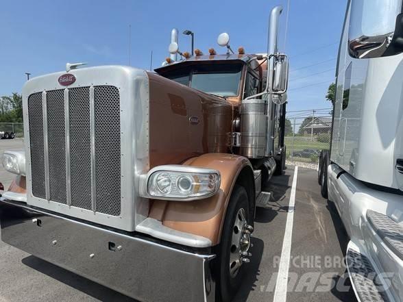 Peterbilt 389 Naudoti vilkikai