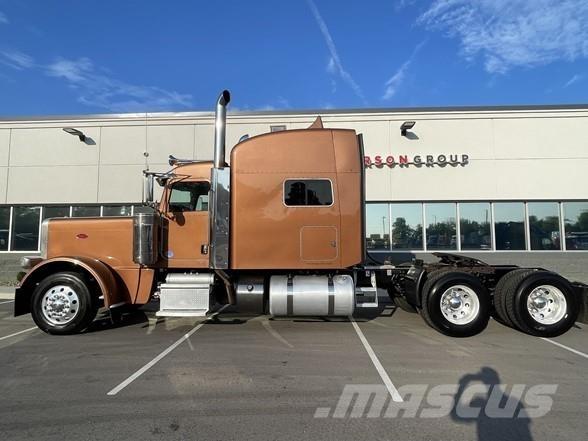 Peterbilt 389 Naudoti vilkikai