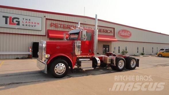 Peterbilt 389 Naudoti vilkikai
