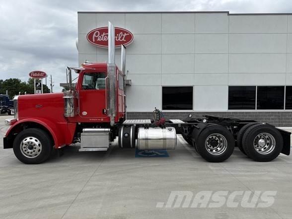 Peterbilt 389 Naudoti vilkikai
