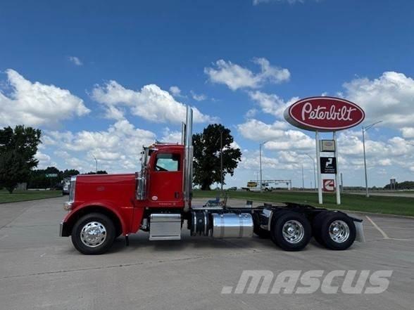 Peterbilt 389 Naudoti vilkikai
