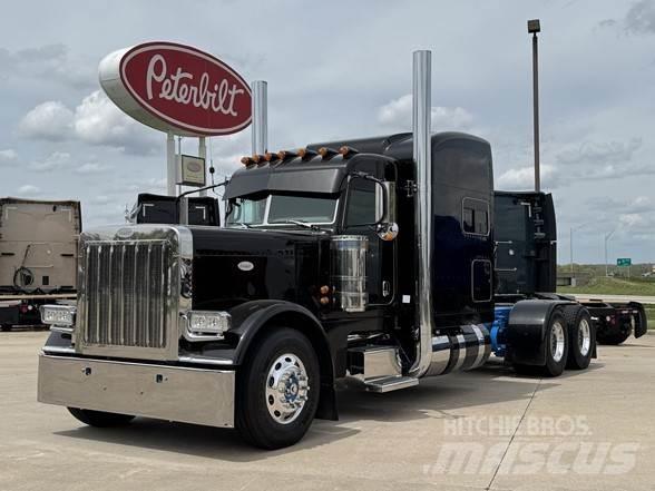 Peterbilt 389 Naudoti vilkikai