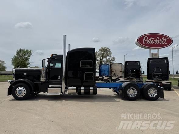 Peterbilt 389 Naudoti vilkikai