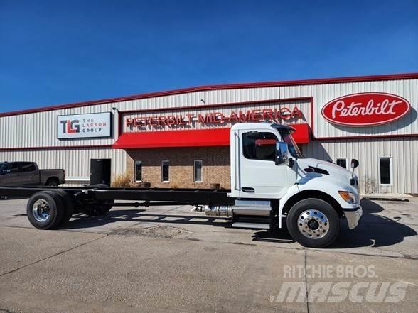 Peterbilt 536 Važiuoklė su kabina