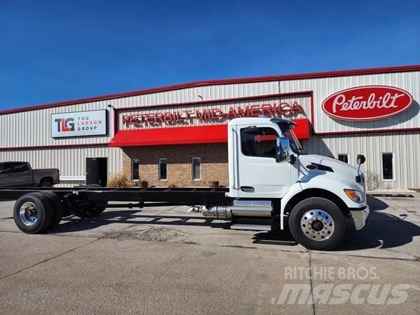 Peterbilt 536 Važiuoklė su kabina
