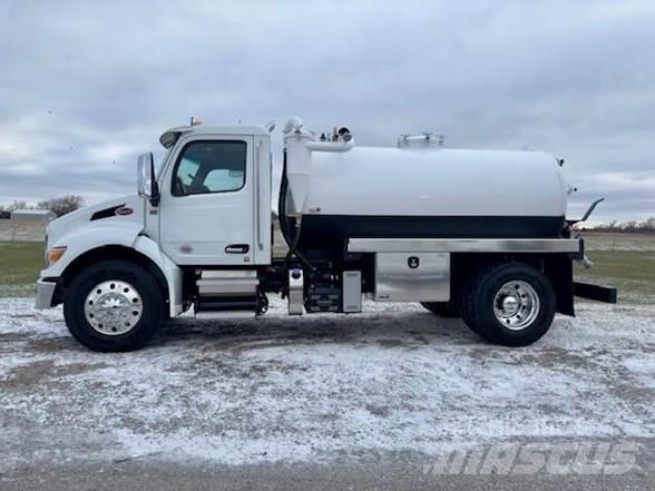 Peterbilt 536 Automobilinės cisternos