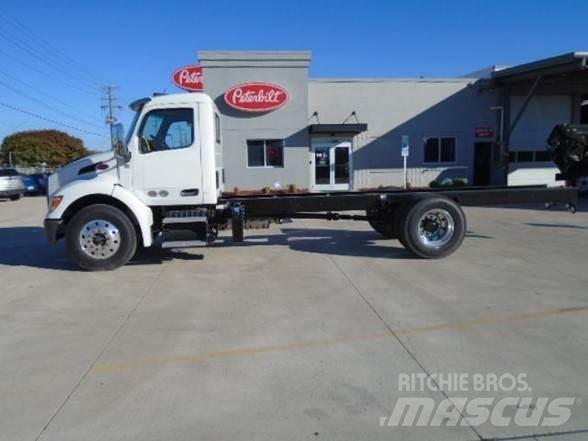 Peterbilt 536 Važiuoklė su kabina