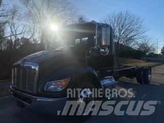 Peterbilt 536 Važiuoklė su kabina