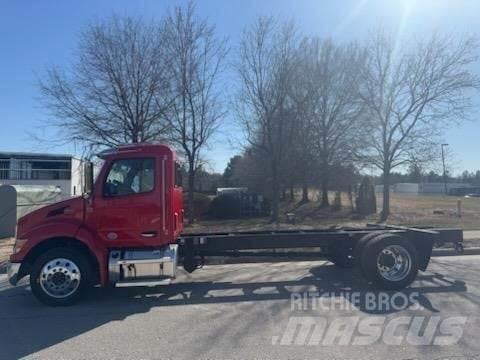 Peterbilt 536 Važiuoklė su kabina