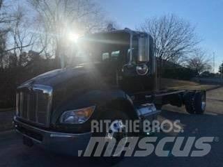Peterbilt 536 Važiuoklė su kabina