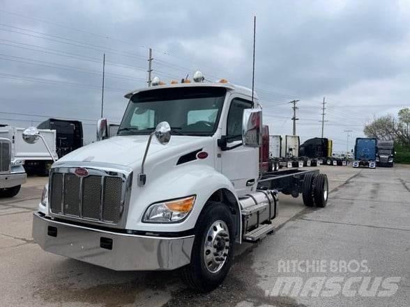 Peterbilt 536 Važiuoklė su kabina