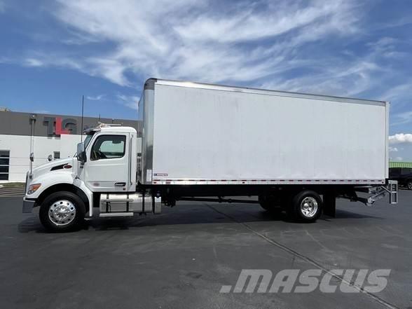 Peterbilt 536 Sunkvežimiai su dengtu kėbulu