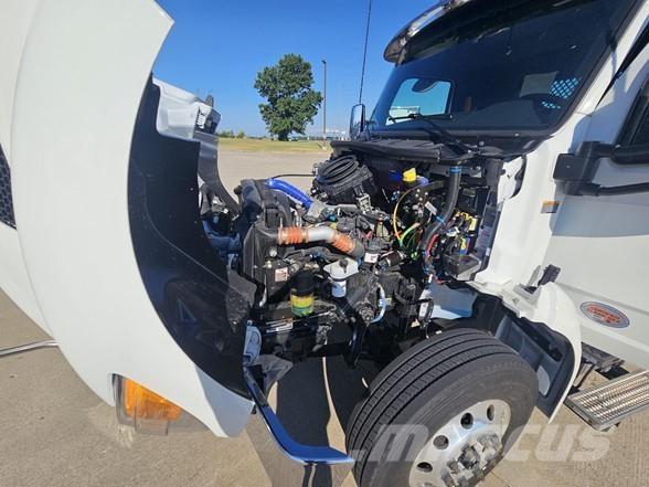 Peterbilt 536 Platformos/ Pakrovimas iš šono