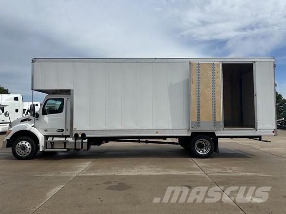 Peterbilt 536 Sunkvežimiai su dengtu kėbulu