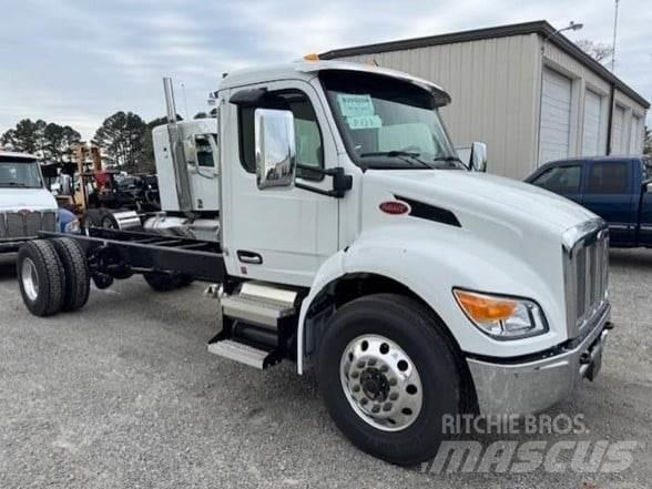 Peterbilt 537 Važiuoklė su kabina