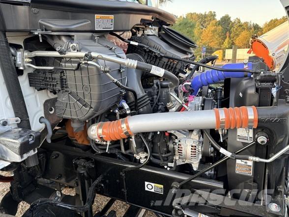 Peterbilt 537 Naudoti vilkikai