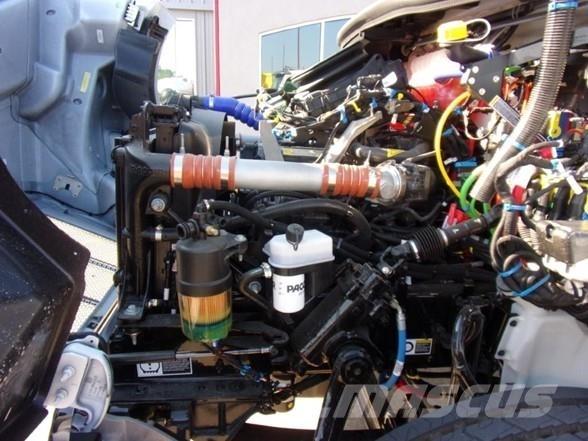 Peterbilt 537 Platformos/ Pakrovimas iš šono