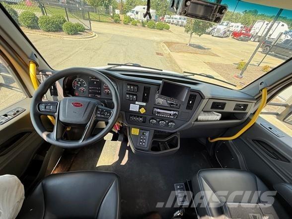 Peterbilt 537 Statyba - Kita