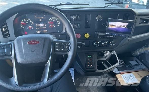 Peterbilt 548 Savivarčių priekabų vilkikai