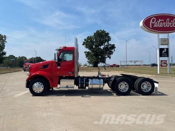 Peterbilt 567 Naudoti vilkikai