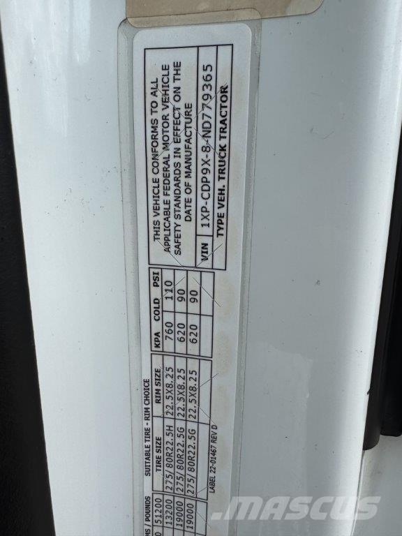 Peterbilt 567 Naudoti vilkikai