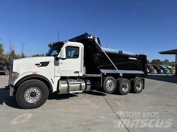 Peterbilt 567 Savivarčių priekabų vilkikai