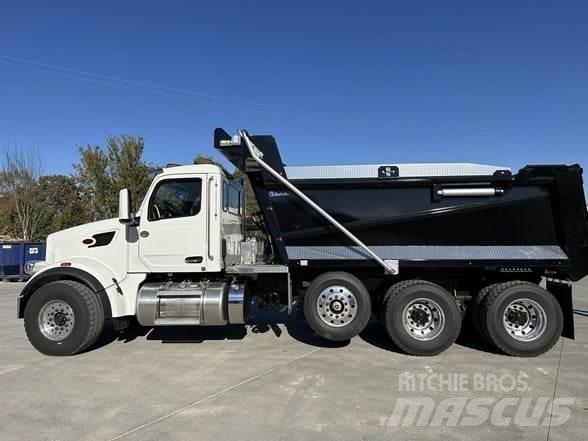 Peterbilt 567 Savivarčių priekabų vilkikai
