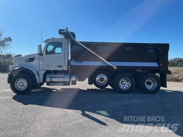 Peterbilt 567 Savivarčių priekabų vilkikai